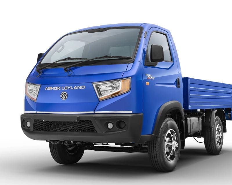 8 feet truck for shifting in noida