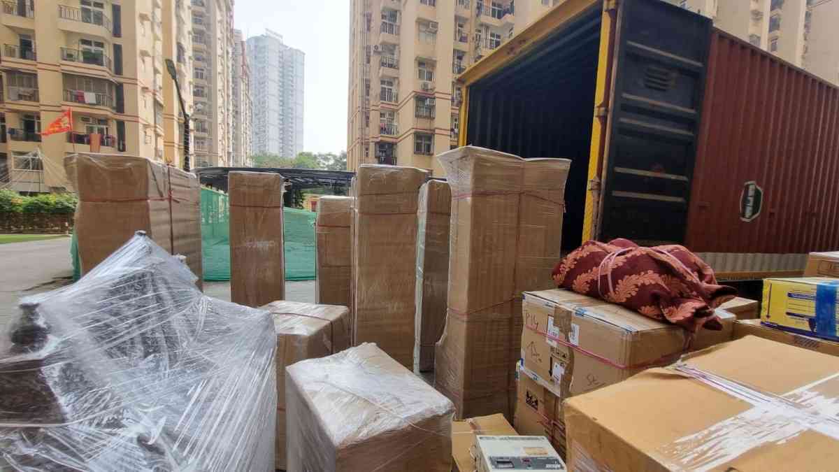 Home shifting service in Mahagun Mywoods – Noida Extension